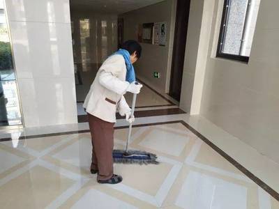 海上羅蘭物業(yè)服務(wù)中心11月份清潔服務(wù)工作簡報